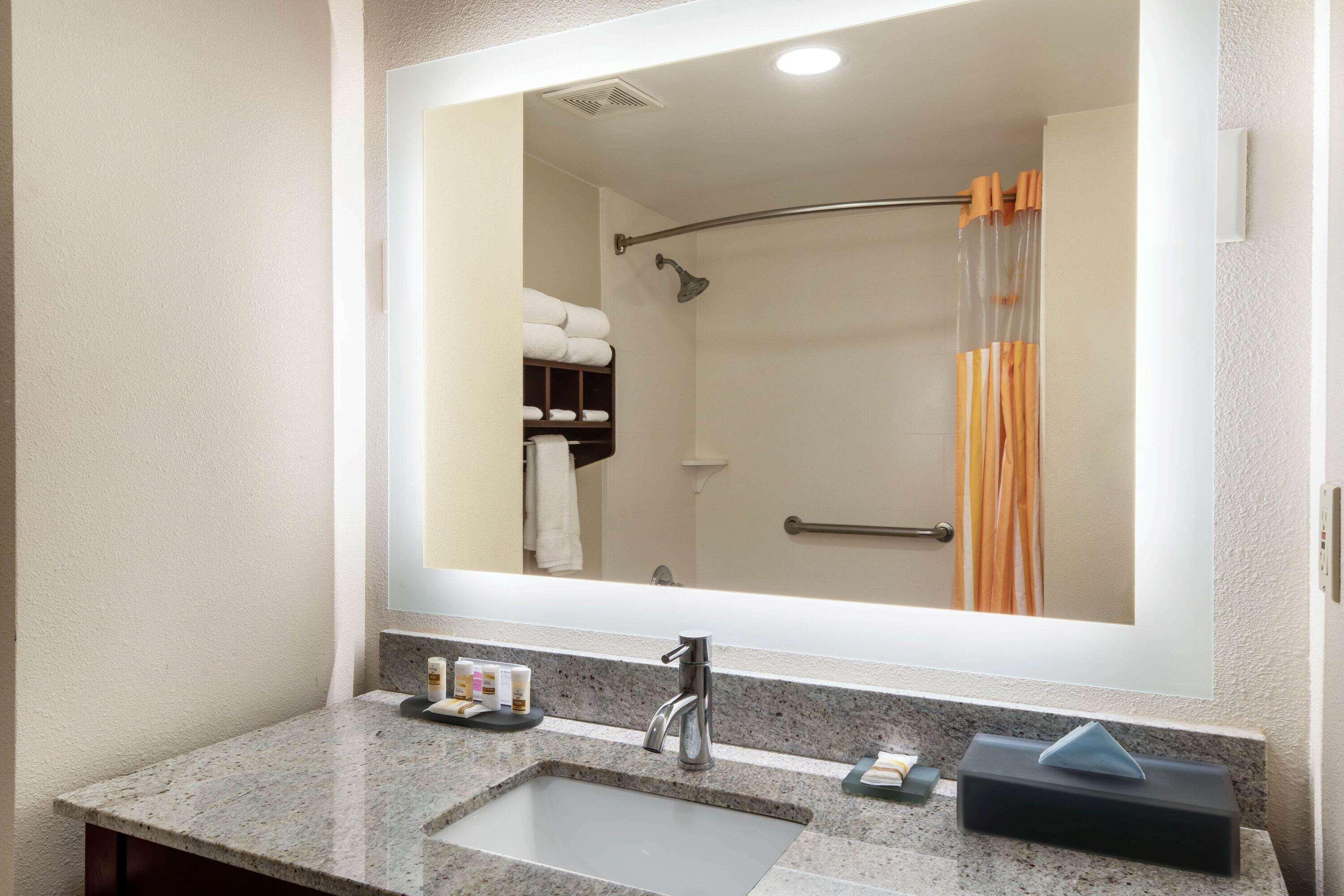 La Quinta By Wyndham Lagrange / I-85 Hotel Buitenkant foto